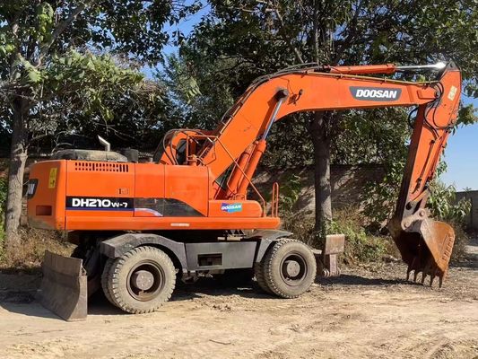 Doosan Dh210w-7 ใช้เกาหลี ใช้รถบรรทุกล้อ เครื่องขุดล้อ 101kW